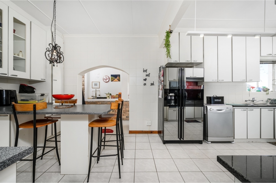 5 Bedroom Property for Sale in Newton Park Eastern Cape